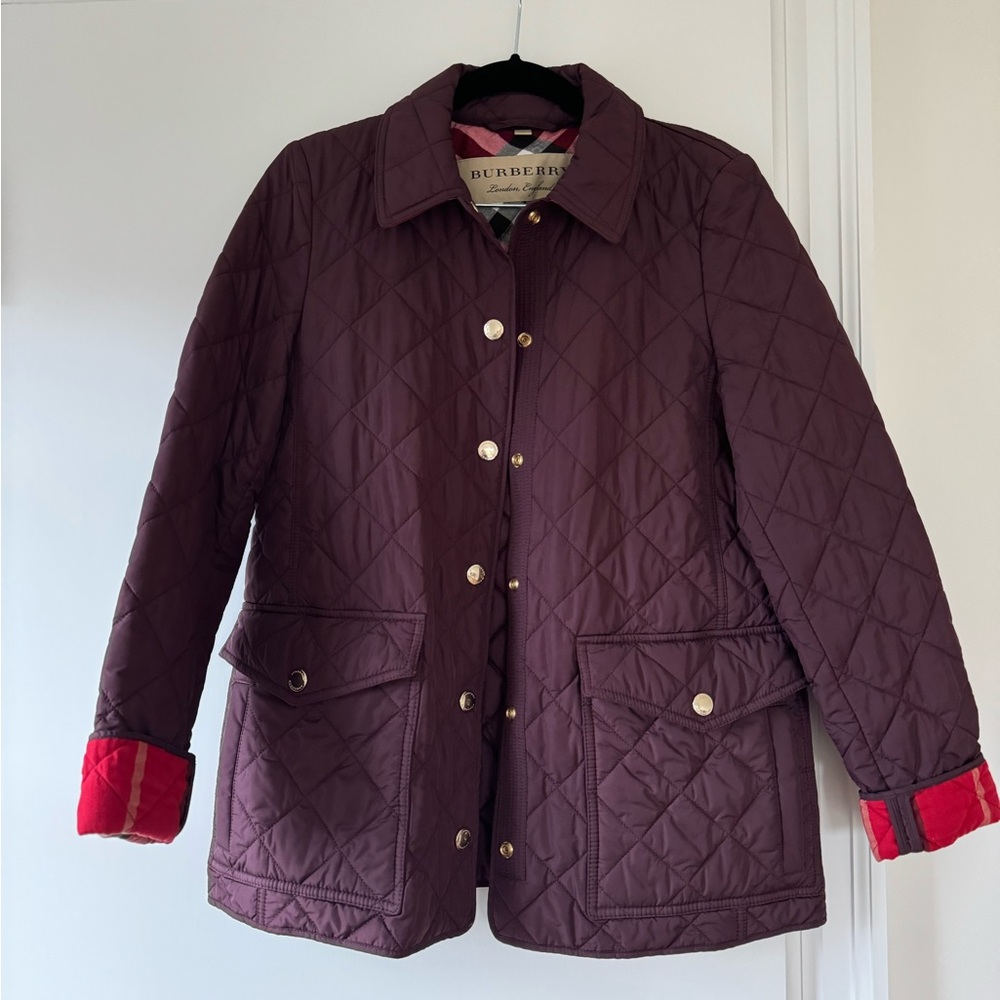 Amazing condition Burberry Magenta women’s quilted snap jacket size S
